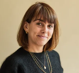 Julie Salou portrait